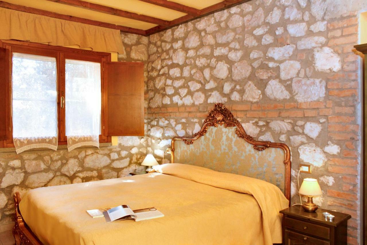 הוילה קסטליונה דלה פסקאיה Agriturist Prile מראה חיצוני תמונה
