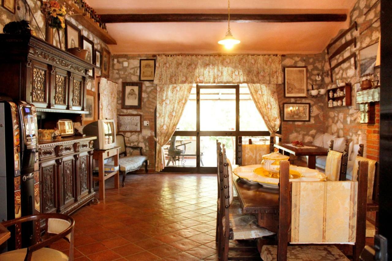 הוילה קסטליונה דלה פסקאיה Agriturist Prile מראה חיצוני תמונה