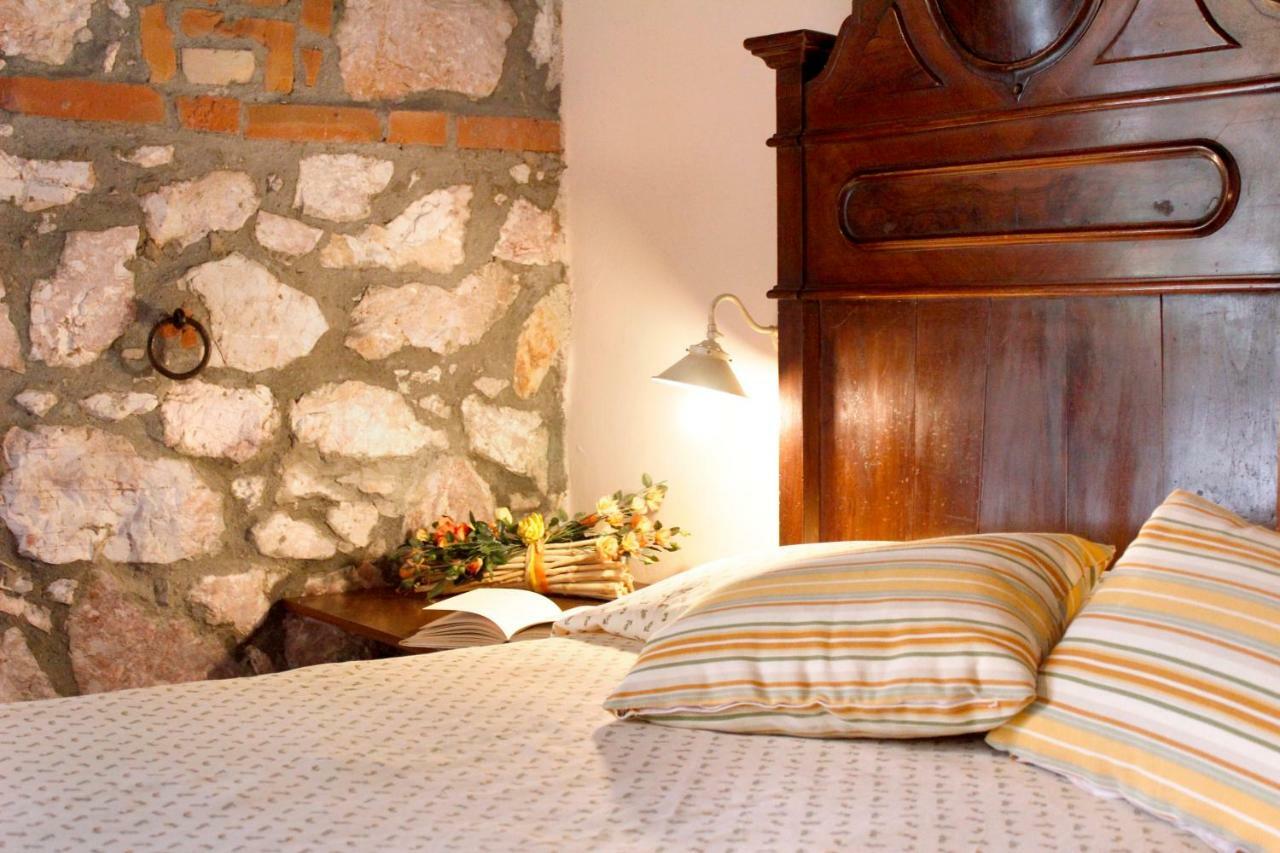 הוילה קסטליונה דלה פסקאיה Agriturist Prile מראה חיצוני תמונה