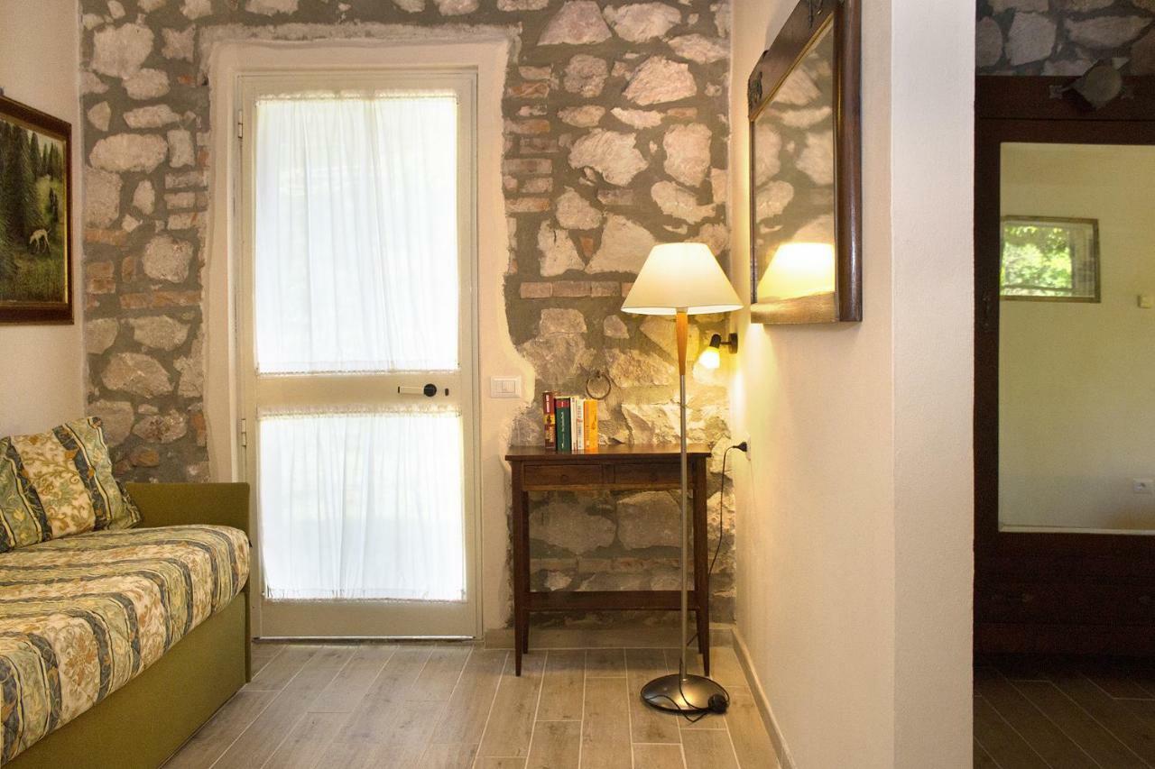 הוילה קסטליונה דלה פסקאיה Agriturist Prile מראה חיצוני תמונה